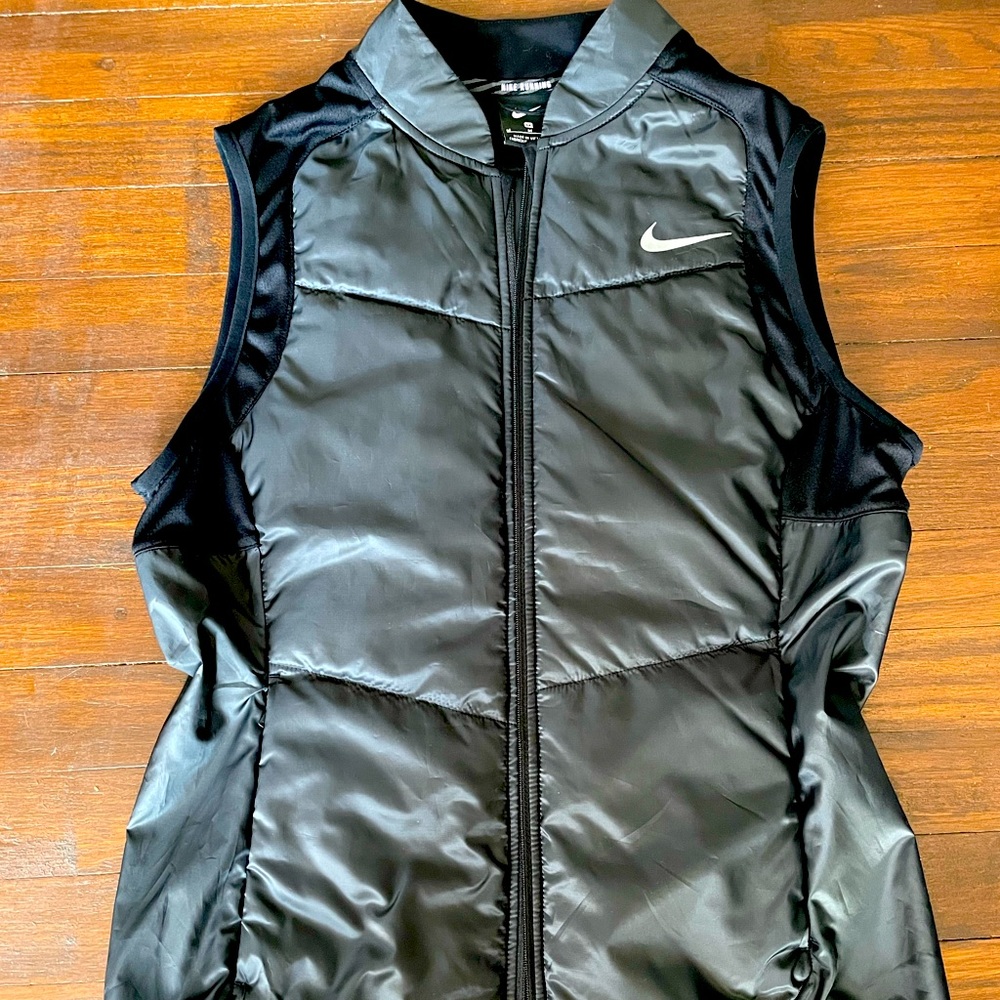 Nike women’s running vest